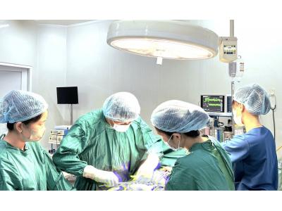 Mổ thành công khối u xơ tử cung gần 3kg