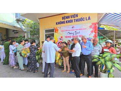 Tết sẻ chia – Gắn kết cộng đồng